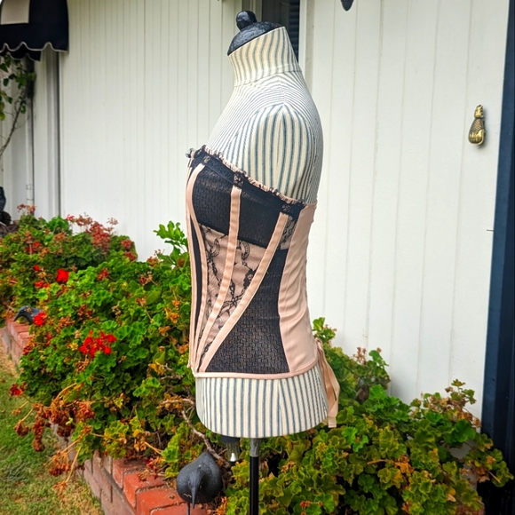 Bustier Corset Lace Up - Picture 3 of 13